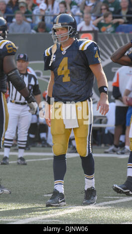 Oct 12, 2008 - New York, New York, USA - QB BRETT à la couleur NY Jets vs le Cincinnati Bengals au stade géant.Les Jets a gagné 26-14. (Crédit Image : © Jeffrey Geller/ZUMA Press) Banque D'Images