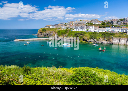 Port Isaac ( Porthysek), un petit et pittoresque village de pêcheurs sur la côte atlantique de l'Amérique du Cornwall, Angleterre, Royaume-Uni, Europe Banque D'Images