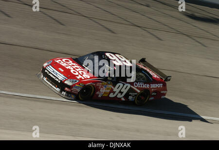 Oct 26, 2008 - Hampton, Georgia, USA - 2008 NASCAR - Carl Edwards a remporté le Pep Boys Auto 500 à Atlanta Motor Speedway le dimanche, 26 octobre 2008 à Hampton, en Géorgie (crédit Image : © Timothy L. Hale/ZUMA Press) Banque D'Images