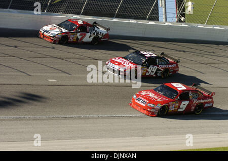 Oct 26, 2008 - Hampton, Georgia, USA - 2008 NASCAR - Carl Edwards # 99 remporte le Pep Boys Auto 500 à Atlanta Motor Speedway le dimanche, 26 octobre 2008 à Hampton, en Géorgie (crédit Image : © Timothy L. Hale/ZUMA Press) Banque D'Images