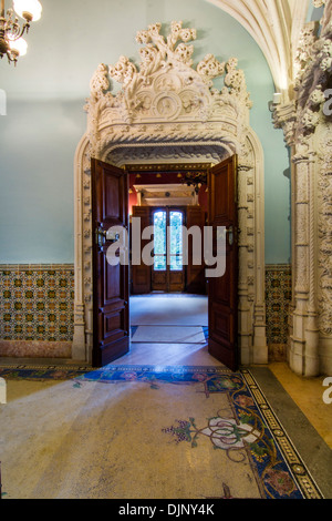 Vue sur la belle à l'intérieur détails Quinta da Regaleira palace situé à Sintra, Portugal. Banque D'Images