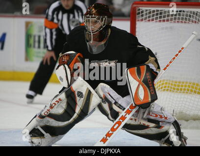 Mar 03, 2010 - Anaheim, Californie, USA - Colorado Avalanche Centre Peter Mueller est photographié au cours d'un match de hockey contre les Ducks d'Anaheim au Honda Center. (Crédit Image : © Mark Samala/ZUMA Press) Banque D'Images