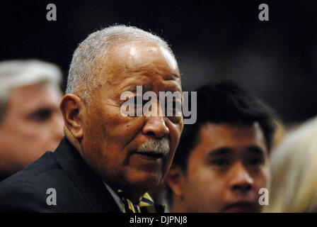 Mar 01, 2010 - New York, New York, USA - David Dinkins en 2010 BNP Paribas Showdown pour la Billie Jean Cup au Madison Square Garden. (Crédit Image : © Jeffrey Geller/ZUMA Press) Banque D'Images