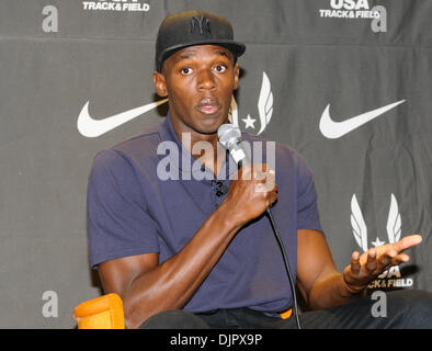 Apr 23, 2010 - Philadelphie, Pennsylvanie, États-Unis - USA or Olympique Usain Bolt rencontre la presse à une conférence de presse de la course de Philadelphie. Boulon sera exécuté pour la Jamaïque en l'équipe USA vs le monde 4x100 à la Penn Relays. (Crédit Image : © Ricky Fitchett/ZUMA Press) Banque D'Images