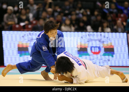 Tokyo Metropolitan Gymnasium, Tokyo, Japon. 29 nov., 2013. Nae Udaka (JPN), le 29 novembre 2013 - Judo : Grand Slam Tokyo 2013, Women's 57kg 1er tour au Tokyo Metropolitan Gymnasium, Tokyo, Japon. Credit : Yusuke Nakanishi/AFLO SPORT/Alamy Live News Banque D'Images