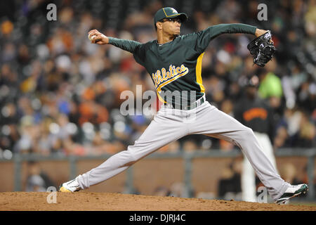 Avril 02, 2010 - San Francisco, Californie, États-Unis - 02 Avril 2010 : Oakland A's P Edwar Ramirez (59) emplacements au cours d'une ''bridge'' match hors-série entre l'Oakland A's et les Giants de San Francisco à AT&T Park à San Francisco, CA. (Crédit Image : © Matt Cohen/ZUMApress.com) Southcreek/mondial Banque D'Images