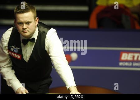 Avril 21, 2010 - Sheffield, Angleterre - Sheffield, Angleterre - 21 avril 2010 : Shaun Murphy de l'Angleterre en action contre Gerard Greene de N. L'Irlande, durant le 1er tour de l'Betfred Championnats du monde de snooker au Crucible Theatre de Sheffield, Angleterre. (Crédit Image : © Michael Cullen/ZUMApress.com) Southcreek/mondial Banque D'Images