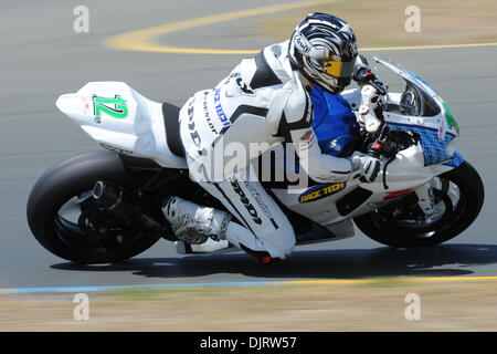 14 mai 2010 - Sonoma, Californie, États-Unis - 14 mai 2010 : Gibson Trent sur la Gibson Motorsports Suzuki GSX-R1000 (12 tours) au cours de la pratique de l'AMA Côte Ouest Moto Jam tenue à Infineon à Sonoma, CA. (Crédit Image : © Matt Cohen/ZUMApress.com) Southcreek/mondial Banque D'Images