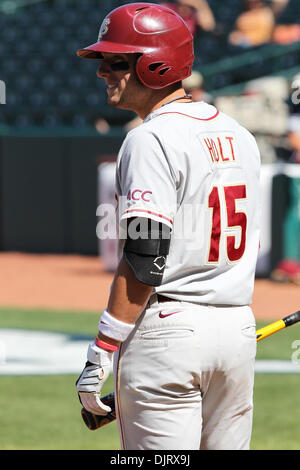 26 mai 2010 - Greensboro, en Caroina, États-Unis - 26 mai 2010 : FSU Tyler Holt attend son tour au bâton à NewBridge Bank Park à Greensboro, en Caroina. Miami allait battre rival Florida State 9-3. (Crédit Image : © Jim Dedmon/ZUMApress.com) Southcreek/mondial Banque D'Images