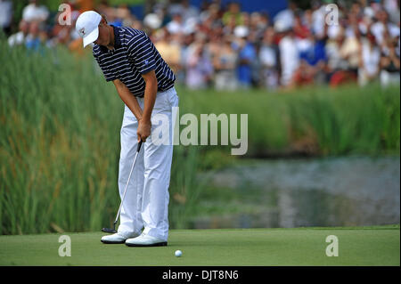 Jordan Spieth putts au 17ème trou pendant le HP Byron Nelson Championship TPC Four Seasons Resort Las Colinas à Irving au Texas (crédit Image : © Patrick Green/ZUMApress.com) Southcreek/mondial Banque D'Images