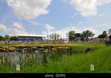 La galerie dans le 17ème trou pendant le HP Byron Nelson Championship TPC Four Seasons Resort Las Colinas à Irving au Texas (crédit Image : © Patrick Green/ZUMApress.com) Southcreek/mondial Banque D'Images