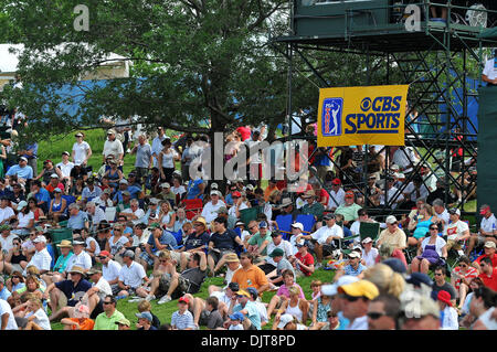 La galerie dans le 17ème trou pendant le HP Byron Nelson Championship TPC Four Seasons Resort Las Colinas à Irving au Texas (crédit Image : © Patrick Green/ZUMApress.com) Southcreek/mondial Banque D'Images