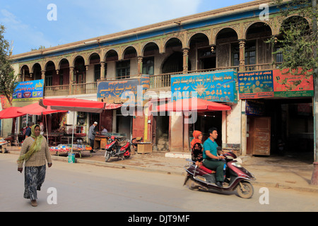 Street dans la vieille ville, Kashgar (Kashi), la Préfecture de Kashgar, la région autonome ouïghoure du Xinjiang, Chine Banque D'Images