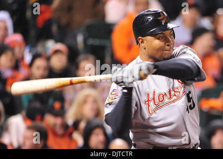 San Francisco, CA : Astros de Houston' Carlos Lee (45) à la batte. Les Géants a gagné le match 8-2. (Crédit Image : © Charles Herskowitz/ZUMApress.com) Southcreek/mondial Banque D'Images