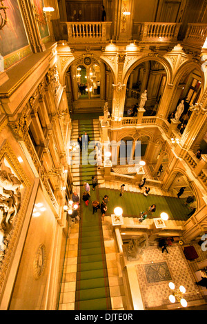 Grand escalier, l'Opéra de Vienne, Vienne, Autriche, Europe Centrale Banque D'Images