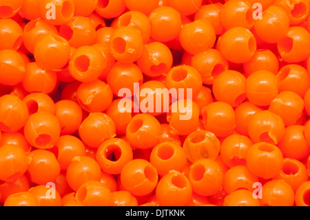 Boules orange sur fond blanc Banque D'Images