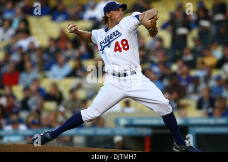 1 juin 2010 : le lanceur partant des Dodgers de Los Angeles, John Ely fait un pas dans la première manche. Au cours d'un match entre rivaux, Division de l'Ouest Arizona Diamondbacks et Dodgers de Los Angeles, au Dodger Stadium. (Crédit Image : © Tony Leon/ZUMApress.com) Southcreek/mondial Banque D'Images