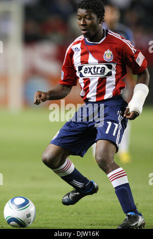 24 avril 2010 : le milieu de Chivas USA # 11 Michael Lahoud en action pendant la Chivas USA vs les San Jose Earthquakes match au Home Depot Center de Carson, en Californie. Chivas a ensuite battu les tremblements de terre avec un score final de 3-2. Crédit obligatoire : Brandon Parry / Southcreek Global (Image Crédit : © Brandon Parry/ZUMApress.com) Southcreek/mondial Banque D'Images