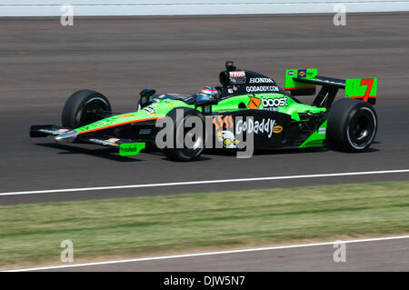 2010 Indianapolis 500. Dimanche, 30 mai 2010..Franchitti remporte le 2ème Indy 500. (Crédit Image : © Mike Taylor/ZUMApress.com) Southcreek/mondial Banque D'Images