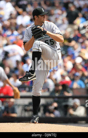 5 avril 2010 - Flushing, New York, États-Unis - 05 Avril 2010 : le lanceur partant Florida Marlins Josh Johnson (55) à Citi Field à Flushing, New York. Les Mets de New York a gagné 7-1 sur le Florida Marlins. Crédit obligatoire . : Alan Maglaque / Southcreek Global (Image Crédit : © Southcreek/ZUMApress.com) mondial Banque D'Images