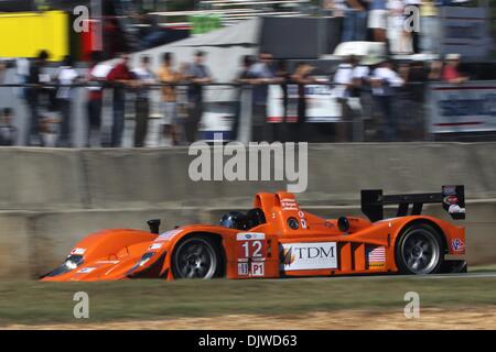 Le 2 octobre 2010 - Braselton, Géorgie, Etats-Unis - l'équipe Autocon Motorsports # 12 Lola B06 10 participe à la 13e Assemblée annuelle 2010 Petit Le Mans à Road Atlanta. Pilotes de la Lola B06 10 Bryan Willman, sont Tony Burgess, et Chris McMurry. (Crédit Image : © Everett Davis/ZUMApress.com) Southcreek/mondial Banque D'Images