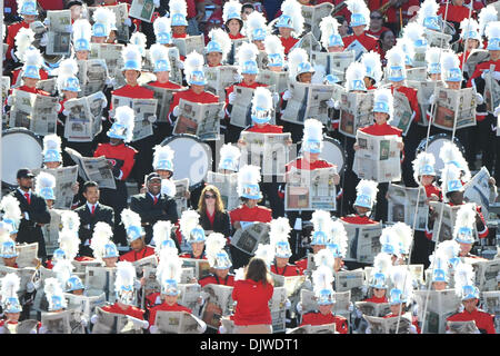 Le 2 octobre 2010 - Piscataway, New Jersey, United States of America - The Scarlet Knight marching band à la Rutgers Stadium à New Brunswick dans le New Jersey vient de Tulane derrière pour faire échec à la Rutgers 17-13. (Crédit Image : © Brooks Van Arx/global/ZUMApress.com) Southcreek Banque D'Images