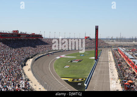 10 octobre 2010 - Fontana, California, United States of America - L'Auto Club Speedway accueille le tournant du Pepsi Max 400 (Image Crédit : © Brandon Parry/ZUMApress.com) Southcreek/mondial Banque D'Images