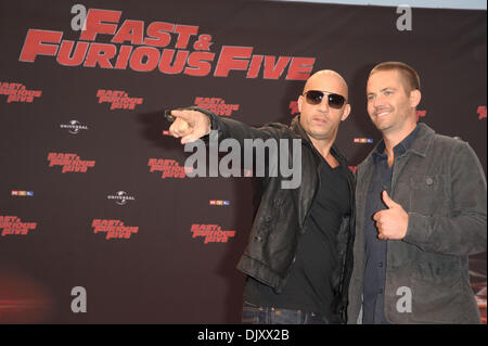 Vin Diesel et Paul Walker sur le tapis rouge pour la première du film "Fast and Furious 5' à 'Koelner' (Cinedom Cologne Théâtre) Le 27 avril 2011. Banque D'Images