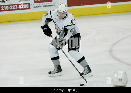 19 novembre 2010 - San Antonio, Texas, Etats-Unis d'Amérique - San Antonio Rampage winger Mikkel Boedker (89) Patins à la rondelle durant la première période, à l'AT&T Center. (Crédit Image : © Soobum Im/global/ZUMAPRESS.com) Southcreek Banque D'Images