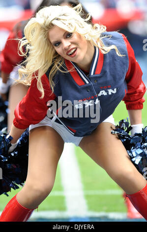 28 novembre 2010 - Houston, Texas, États-Unis d'Amérique - membres de la Cheerleaders Houston Texans effectuer pendant le jeu entre le et le Houston Texans Tennessee Titans. Les Texans exclus les Titans 20-0. (Crédit Image : © Jerome Miron/ZUMAPRESS.com) Southcreek/mondial Banque D'Images