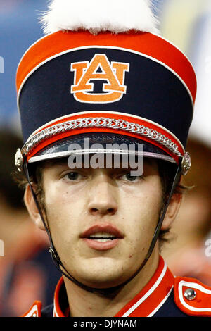 4 décembre 2010 - Atlanta, Al, États-Unis d'Amérique - un membre de la bande d'Auburn avant le match de football du championnat SEC entre Caroline du Sud et Auburn. Auburn battu Caroline du Sud 56-17, au Georgia Dome, à devenir le SEC des Champions. (Crédit Image : © Jason Clark/ZUMAPRESS.com) Southcreek/mondial Banque D'Images