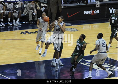 18 décembre 2010 - Washington, District de Columbia, États-Unis d'Amérique - Georgetown Hoyas Jerrelle Benimon avant (20) est encrassé Au cours de la seconde moitié au Verizon Center. Les hoyas de Georgetown a battu Loyola (MD) Lévriers 99-75. (Crédit Image : © Carlos Suanes/ZUMAPRESS.com) Southcreek/mondial Banque D'Images