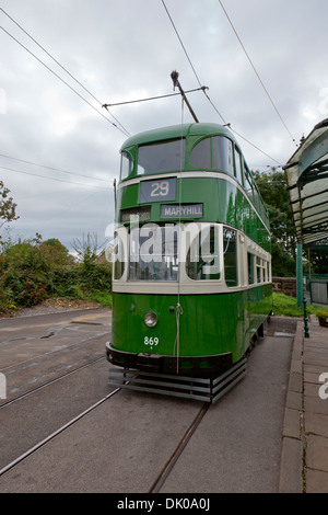 Liverpool : tram No 869 (1938) à l'échelle nationale musée du tramway dans Crich, Derbyshire, Royaume-Uni Banque D'Images