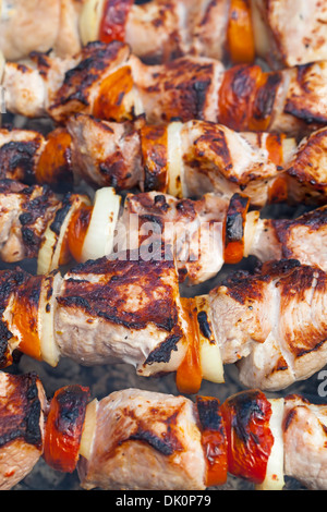 Shish kebab en brochettes Banque D'Images