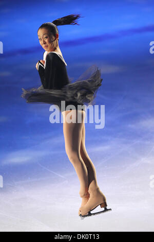 8 janvier 2011 - Osaka, Japon - MAO ASADA du Japon s'effectue au cours de la Stars on Ice au Namihaya Dome à Osaka, Japon. (Crédit Image : © Junko Kimura/Jana Press/ZUMAPRESS.com) Banque D'Images