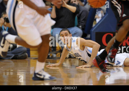 9 janvier 2011 - Villanova, New York, États-Unis - Villanova guard Dominic joue (23) regarder la pièce de l'étage. Dans une bataille d'une paire de haut 25 équipes Villanova battu Cincinnati 72-61dans un jeu joué à l'Pavillion de Villanova, Mississippi (crédit Image : © Mike Southcreek human life by Sylvester Graham/global/ZUMAPRESS.com) Banque D'Images