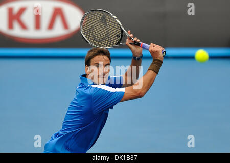 19 janvier 2011 - Melbourne, Victoria, Australie - Tommy Robredo (ESP) en action au cours de son deuxième tour contre Mardy Fish (USA) sur la troisième journée de l'Open d'Australie 2011 à Melbourne, Australie. (Crédit Image : © basse Sydney/global/ZUMAPRESS.com) Southcreek Banque D'Images