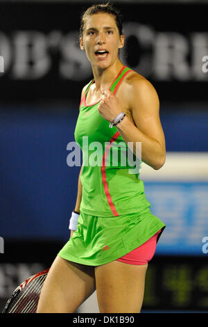 19 janvier 2011 - Melbourne, Victoria, Australie - Andrea Petkovic (GER) réagit au cours de son deuxième tour contre Anne Keothavong (GBR) sur la troisième journée de l'Open d'Australie 2011 à Melbourne, Australie. (Crédit Image : © basse Sydney/global/ZUMAPRESS.com) Southcreek Banque D'Images