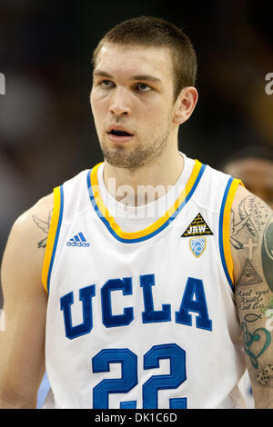 20 janvier 2011 - Westwood, Californie, États-Unis - UCLA Bruins avant Reeves Nelson # 22 pendant le jeu de basket-ball de NCAA entre la Californie et l'Ours d'or à UCLA Bruins Pauley Pavilion. Les Bruins a ensuite battu l'Ours d'Or avec un score final de 86-84. (Crédit Image : © Brandon Parry/global/ZUMAPRESS.com) Southcreek Banque D'Images