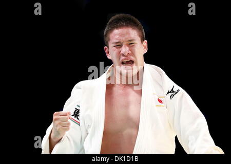 Tokyo Metropolitan Gymnasium, Tokyo, Japon. 1er décembre 2013. Matthew Baker (JPN), 1er décembre 2013 - Judo : IJF Grand Slam Tokyo 2013 Tournoi International de Judo -90kg Hommes au Tokyo Metropolitan Gymnasium, Tokyo, Japon. Credit : /AFLO SPORT/Alamy Live News Banque D'Images