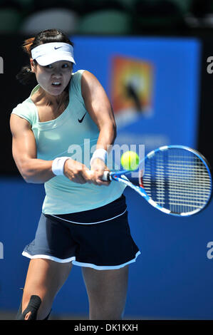 25 janvier 2011 - Melbourne, Victoria, Australie - Na Li (CHN) en action lors de son match de quart de finale contre Andrea Petkovic (GER) au jour 9 de l'Open d'Australie 2011 à Melbourne, Australie. (Crédit Image : © basse Sydney/global/ZUMAPRESS.com) Southcreek Banque D'Images