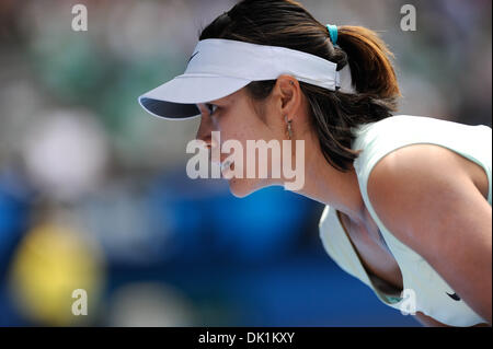 25 janvier 2011 - Melbourne, Victoria, Australie - Na Li (CHN) célèbre sa victoire de quart de finale contre Andrea Petkovic (GER) au jour 9 de l'Open d'Australie 2011 à Melbourne, Australie. (Crédit Image : © basse Sydney/global/ZUMAPRESS.com) Southcreek Banque D'Images