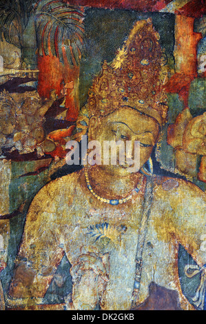 Bodhisattva Padmapani : 1 Cave - Close up. Paroi arrière, gauche de culte antichambre. Grottes d'Ajanta, Aurangabad, Maharashtra, Inde Banque D'Images