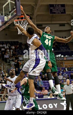 16 février 2011 - Fort Worth, Texas, US - TCU Horned Frogs Garlon Avant vert (33) en action contre le Colorado State Rams. La Colorado State bat TCU 69-55 à Daniel-Meyer Coliseum. (Crédit Image : © Andrew Dieb/global/ZUMAPRESS.com) Southcreek Banque D'Images