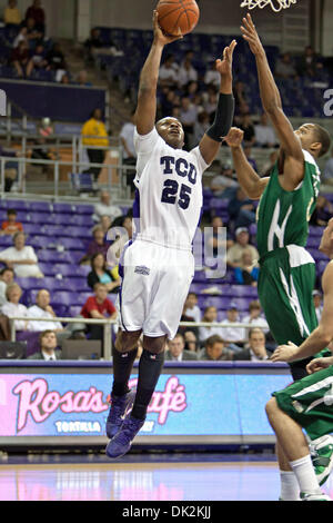 16 février 2011 - Fort Worth, Texas, US - TCU Horned Frogs Guard Greg Hill (25) en action contre le Colorado State Rams. La Colorado State bat TCU 69-55 à Daniel-Meyer Coliseum. (Crédit Image : © Andrew Dieb/global/ZUMAPRESS.com) Southcreek Banque D'Images