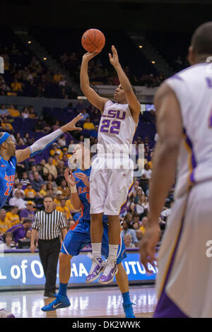 20 février 2011 - Baton Rouge, Louisiane, États-Unis d'Amérique - UB Tiger guard Ralston Turner (22) fait un tir en extension au cours du premier semestre. Florida LSU défait 68-61. (Crédit Image : © Joseph Bellamy/ZUMAPRESS.com) Southcreek/mondial Banque D'Images