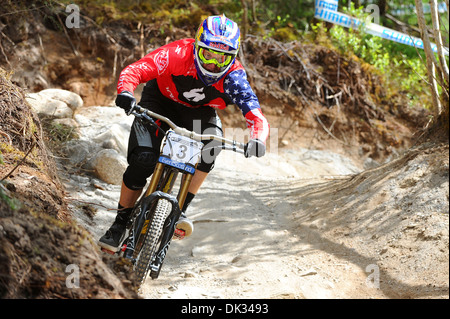 Du vélo de montagne américain Aaron Gwin participe à la Coupe du Monde de vélo de montagne UCI à Fort William, Écosse. Banque D'Images