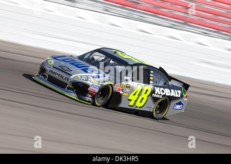 Mar 05, 2011 - Las Vegas, Nevada, États-Unis - Jimmie Johnson pendant la NASCAR 2011 week-end à la Las Vegas Motor Speedway. (Crédit Image : © Dave Smith/ZUMApress.com) Banque D'Images