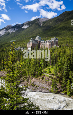 L'Hôtel Fairmont Banff Springs, dans le parc national Banff, Alberta, Canada. Banque D'Images