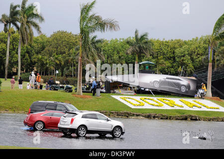 10 mars 2011 - Miami, Floride, États-Unis d'Amérique - de fortes pluies a causé des dommages importants même souffle sur le tableau de bord principal au WGC Cadillac Championship at Doral Resort et Spa à Miami, (Image Crédit : © Brad Barr/ZUMAPRESS.com) Southcreek/mondial Banque D'Images